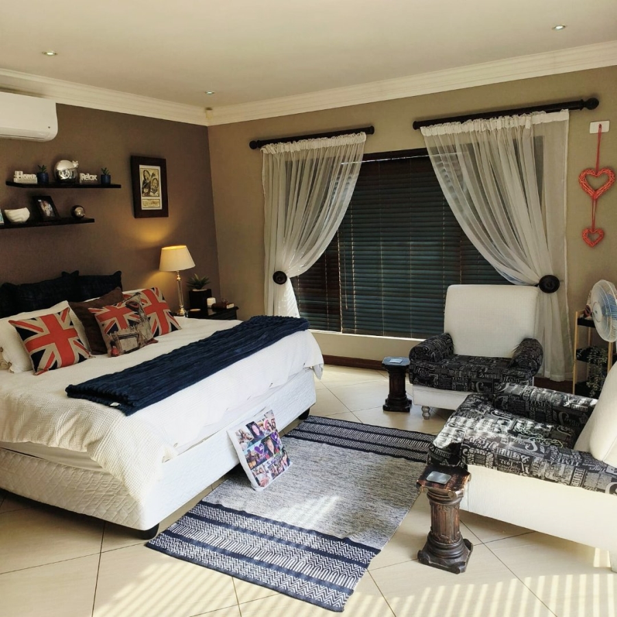 4 Bedroom Property for Sale in Wilkoppies North West